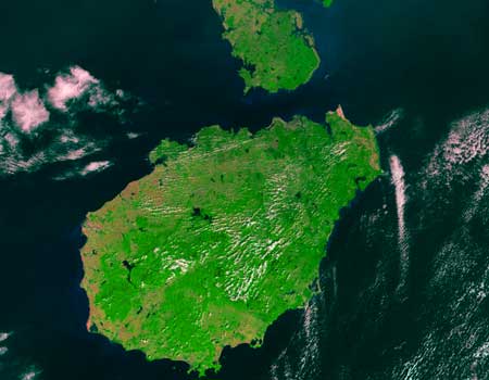 Pohled na ostrov Hainan z družice