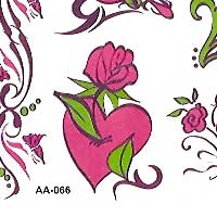 Tetování s motivem srdce a růže